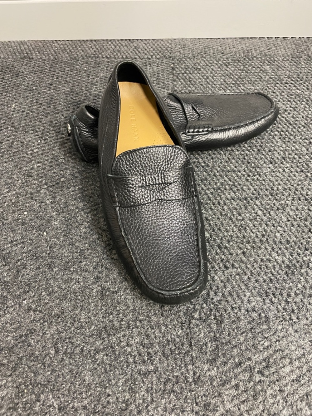 Cole Haan Black Pebble Leather Howland Penny Loafers driving shoes size 8
